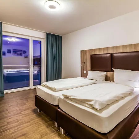 Lagovida Moewenblick A Am Stoermthaler