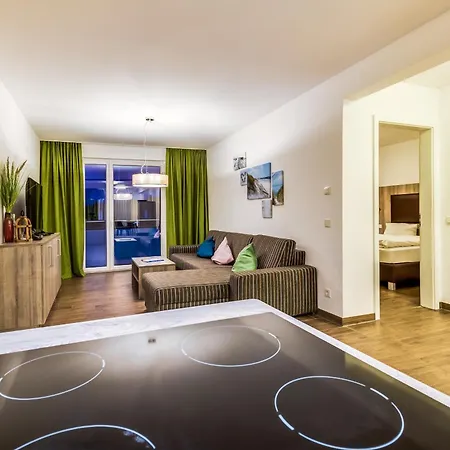 Lagovida Moewenblick A Am Stoermthaler